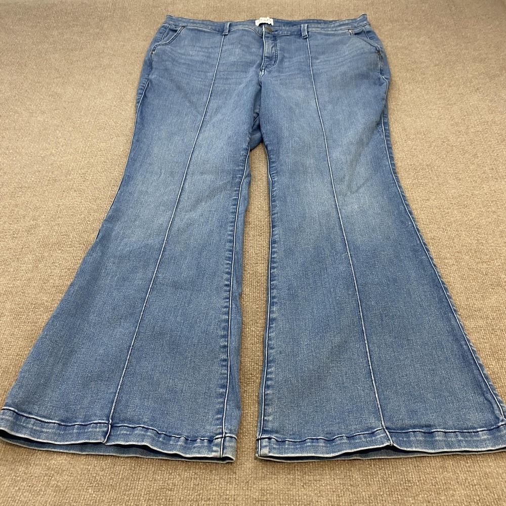 Lane Bryant Signature Fit Flare Jeans Womens 24 Blue High Rise Stretch Denim